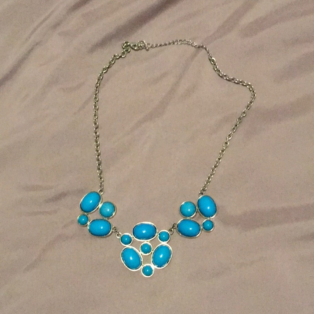 Blue jewel necklace